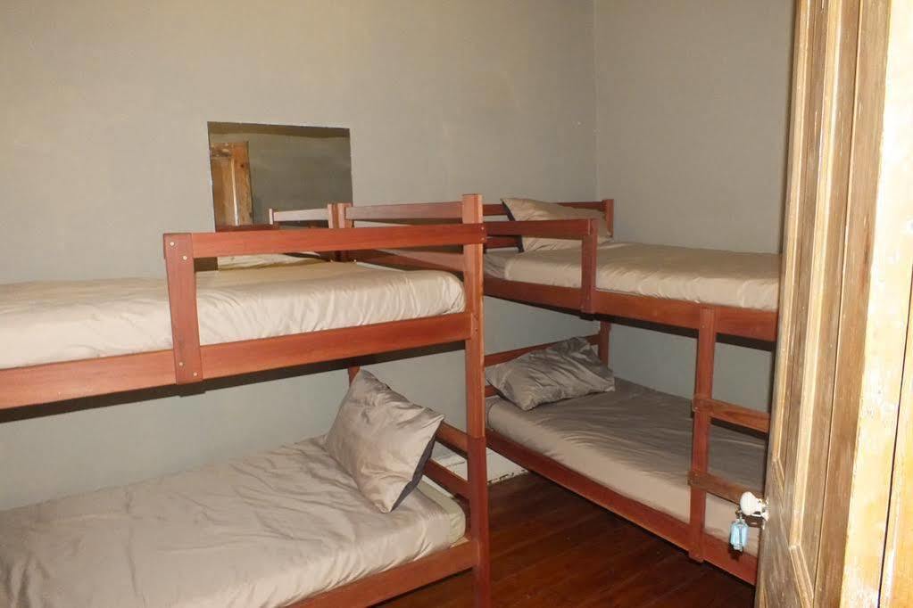 Oasis Shanti Backpackers Oudtshoorn Buitenkant foto