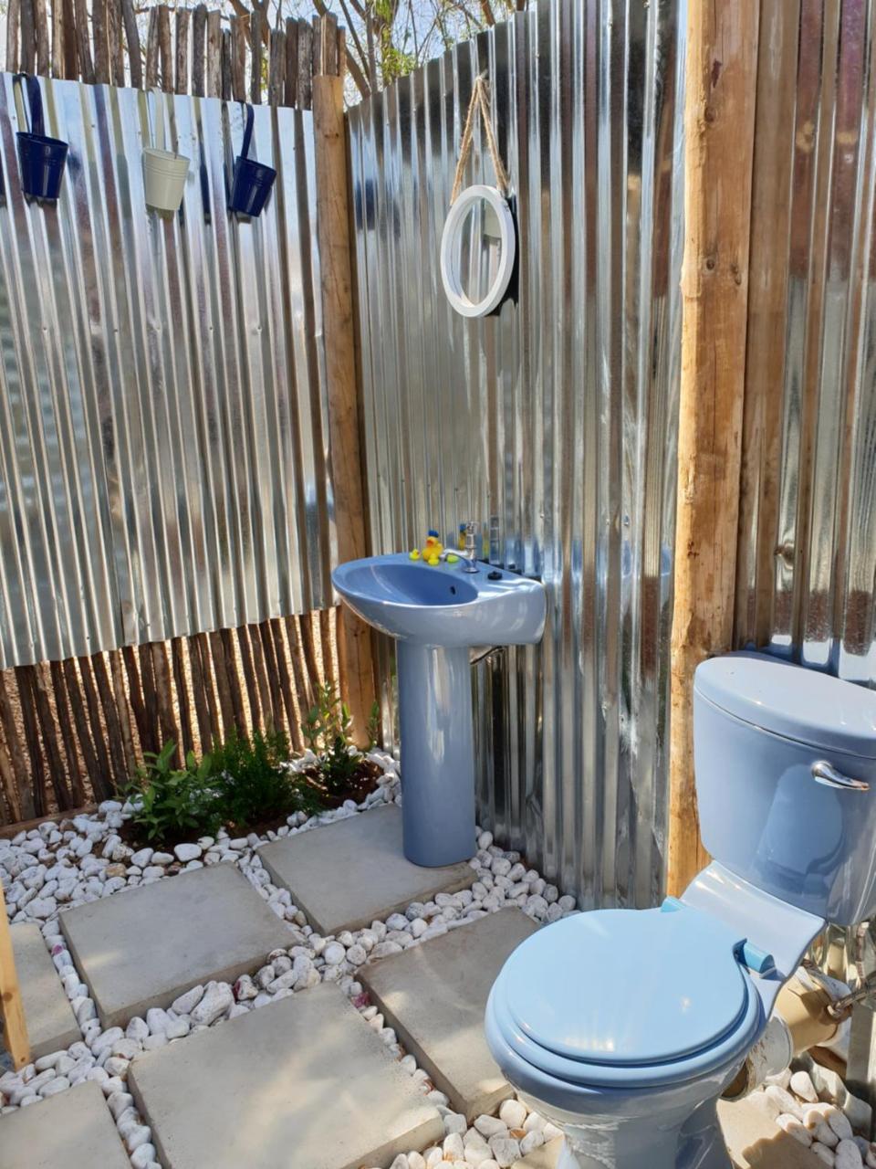 Oasis Shanti Backpackers Oudtshoorn Buitenkant foto